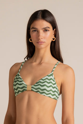 Touché Colombia, Balneaire, Bikini top deportivo verde, Vestido de baño para mujer, Verano, Playa, Vacaciones
