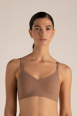Touché Colombia, Brasier triangular con copas, Lingerie, Ropa de descanso, Ropa interior invisible para mujer.