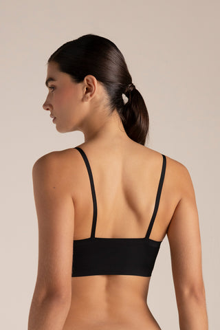 Touché Colombia, Brasier triangular con copas, Lingerie, Ropa de descanso, Ropa interior invisible para mujer.