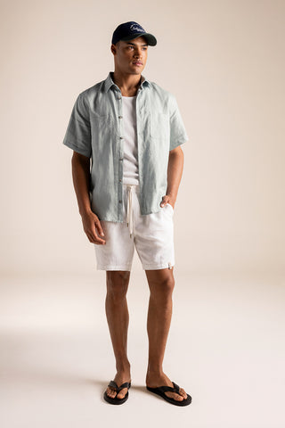 Îlot Colombia, Shorts Costa blanco y Camisa azul para hombre, Verano, Playa, Ropa de hombre, Gorra azul, Sandalias negras, Accesorios hombre