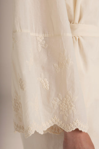 Touché Colombia, Kimono corto marfil, Pijamas, Novias, Ropa de descanso para mujer