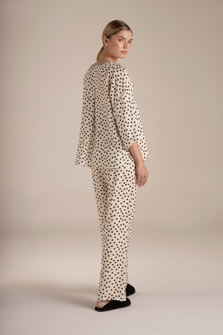Touché Colombia, Pijama pantalón marfil, Pijamas, Ropa de descanso para mujer